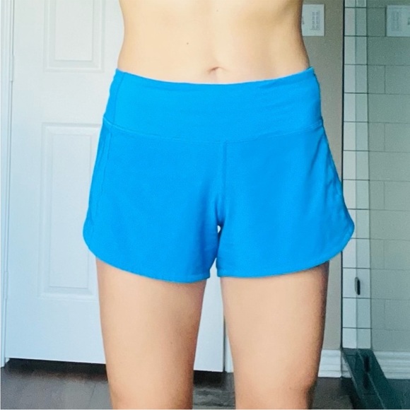 2 lululemon run time shorts - Picture 4 of 11